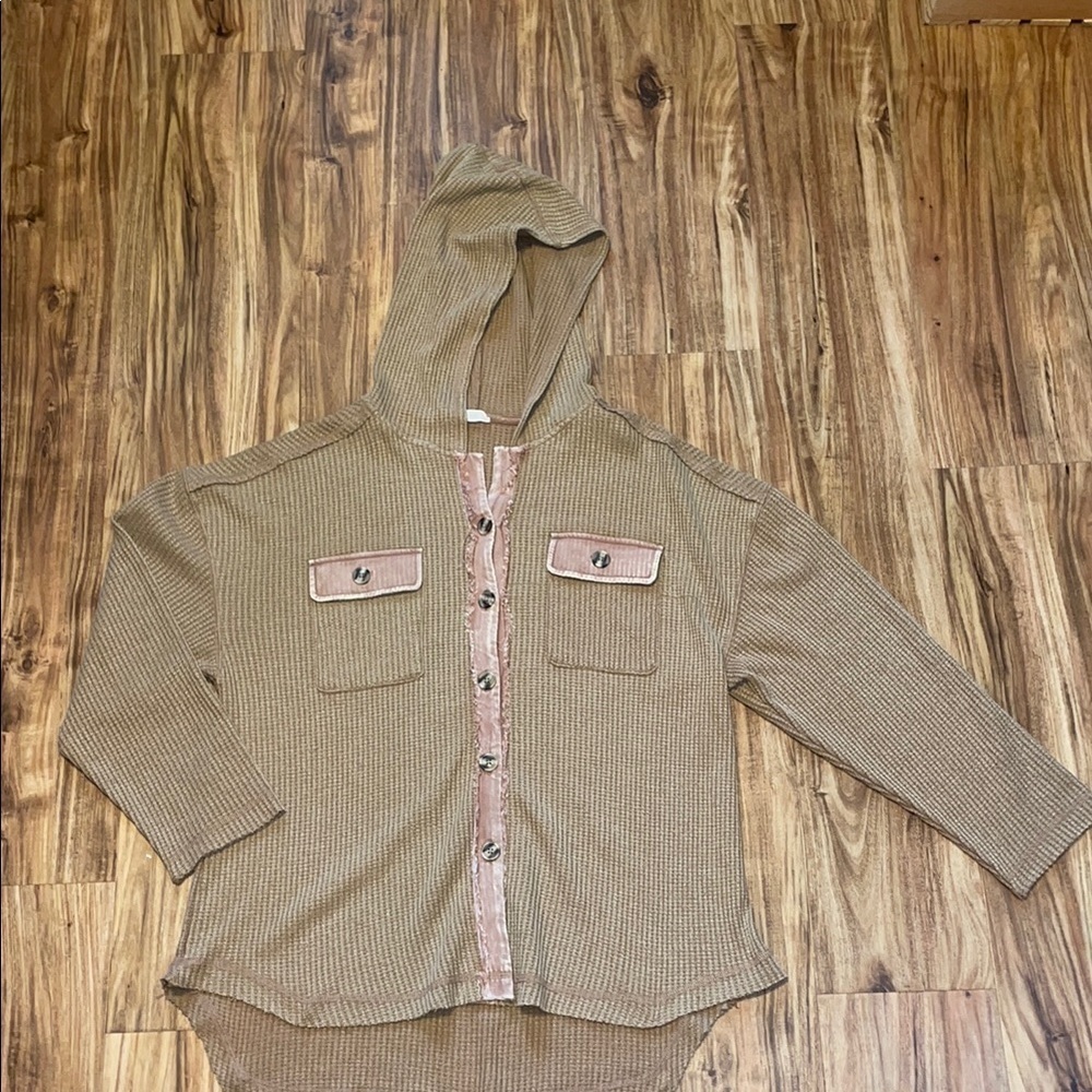 New In women’s large shirt button up waffle knit tan brown Hooded tunic basic